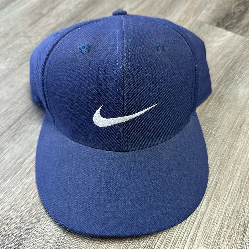 90s vintage Nike embroidered check swoosh navy blue white fitted hat